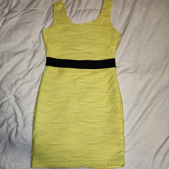 FOREVER21 Florescent yellow bodycon dress with black waist detail in size MED - Picture 8 of 15